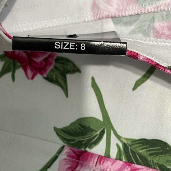 SOHO Apparel LTD Floral Print Shorts High Waisted‎ White Pink Rose Size 8 - Picture 8 of 12